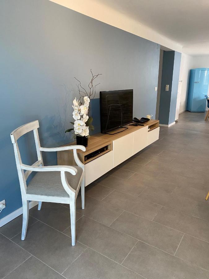 Appartement Rez De Villa Proche Port Et Plages De Sanary Екстериор снимка